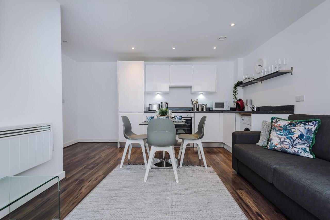 Host & Stay - Waterfront Penthouse 리버풀 외부 사진