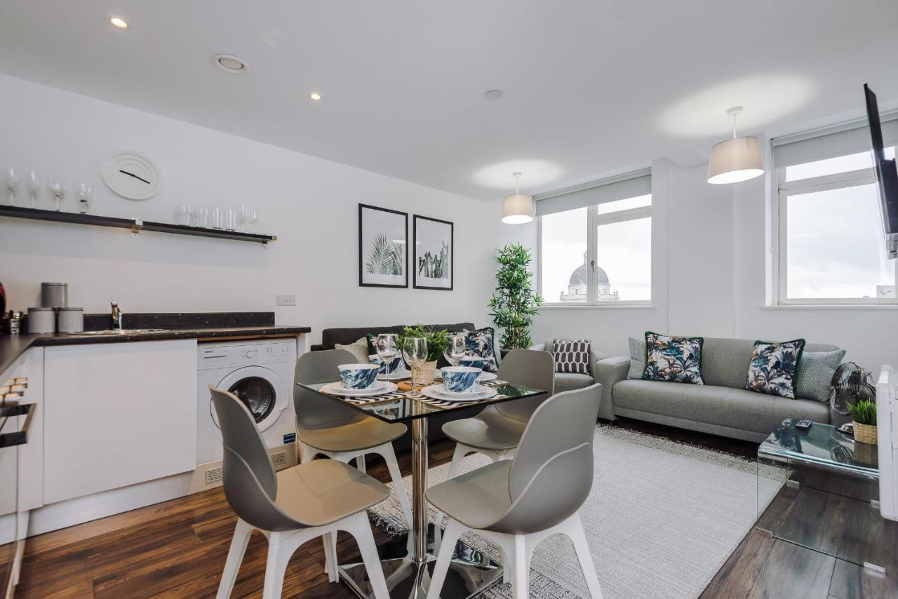Host & Stay - Waterfront Penthouse 리버풀 외부 사진